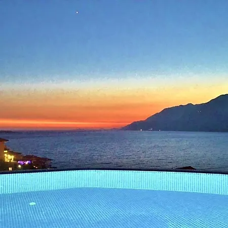 Yenikoy Sleeps 8 With Pool Air Con And Wifi Vilă Yenikoy (Kas)