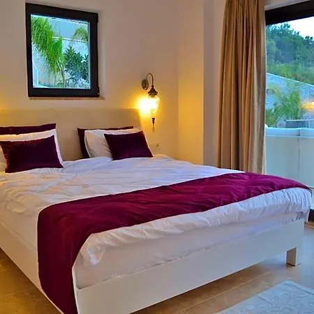 Vilă Yenikoy Sleeps 8 With Pool Air Con And Wifi *