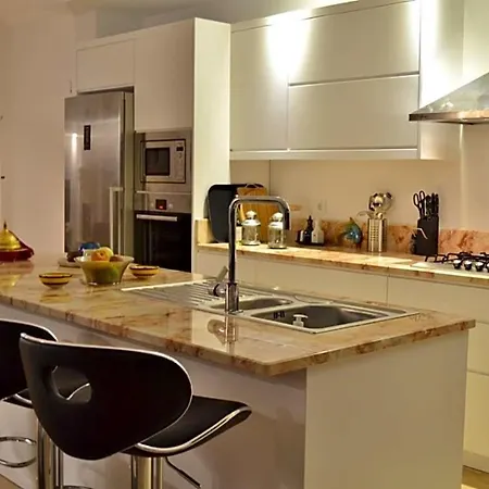 Yenikoy Sleeps 8 With Pool Air Con And Wifi Vilă