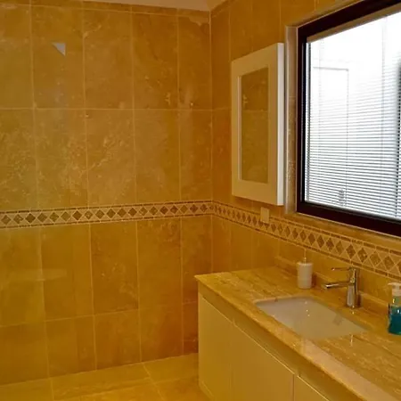 Yenikoy Sleeps 8 With Pool Air Con And Wifi Vilă